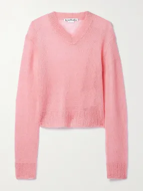 Cropped pink sweater