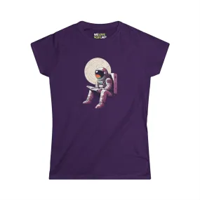 Read That Book SpaceArt Astronaut Woman's Tee