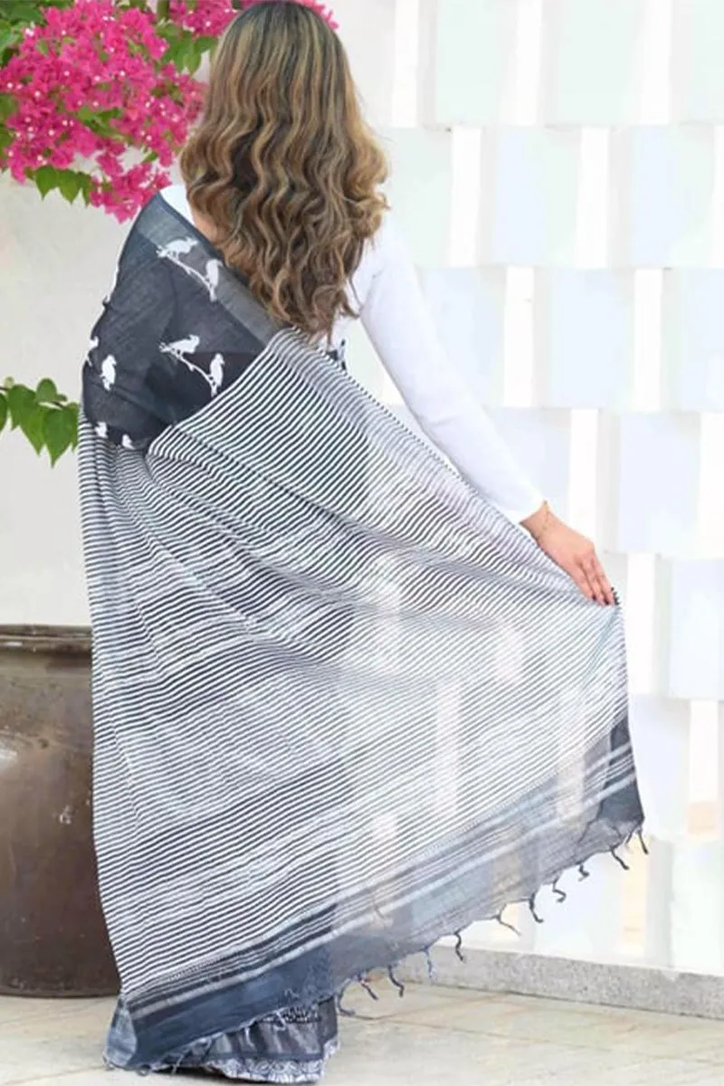 Resonant Black Cotton Silk Saree With Grandiose Blouse Piece