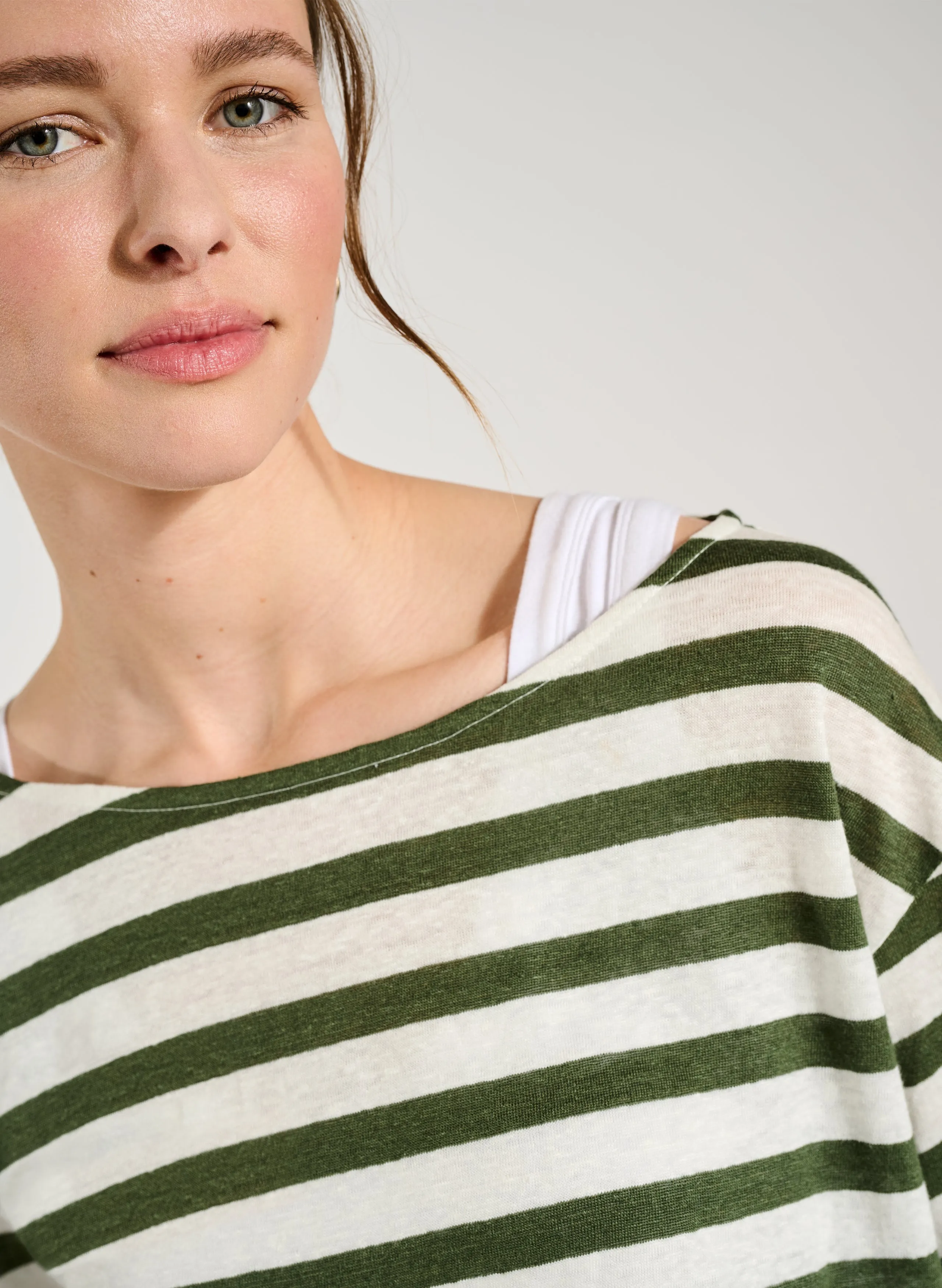Rhonda Linen Tee