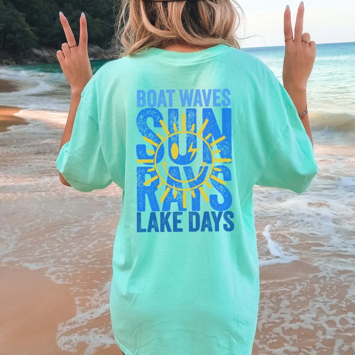 Sun Rays Lake Days Blue Back Design Comfort Color Tee